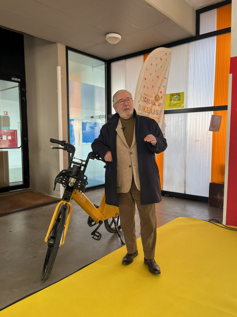 isaltino morais bicicleta bike bus porto salvo