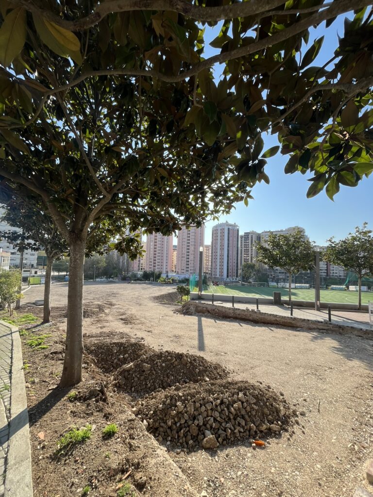 obras estacionamento romeiras